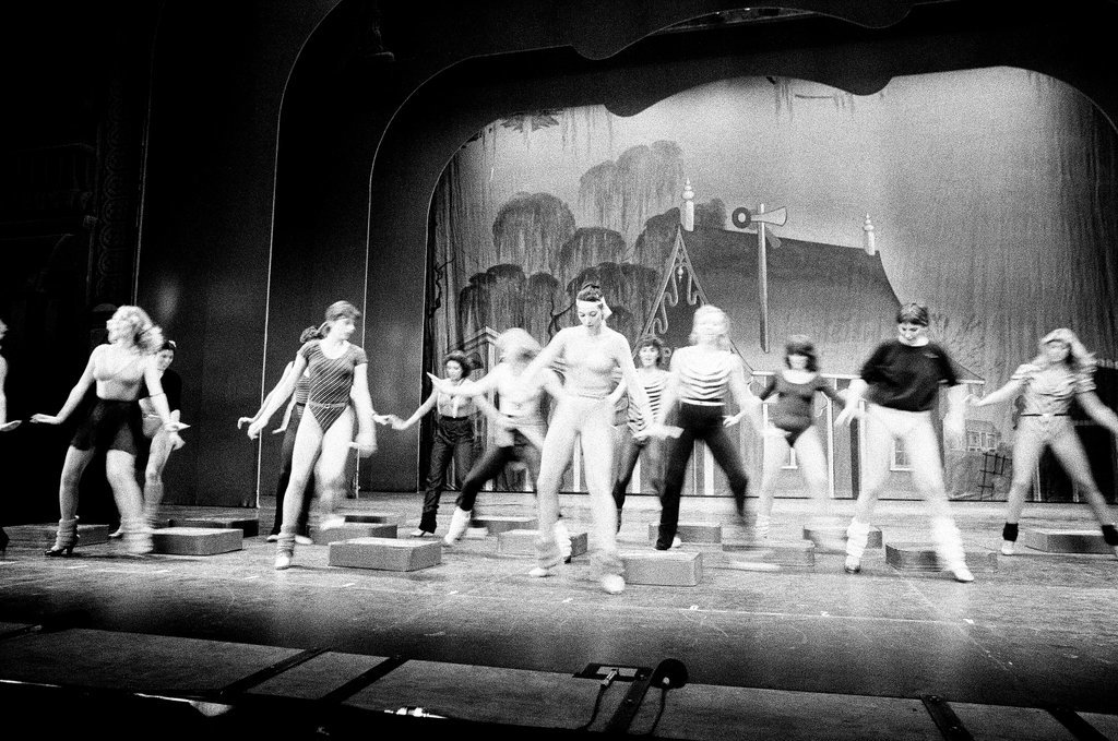 Mickey Rooney attends Sugar Babies rehearsal - Reeve for Chicago Sun-Times