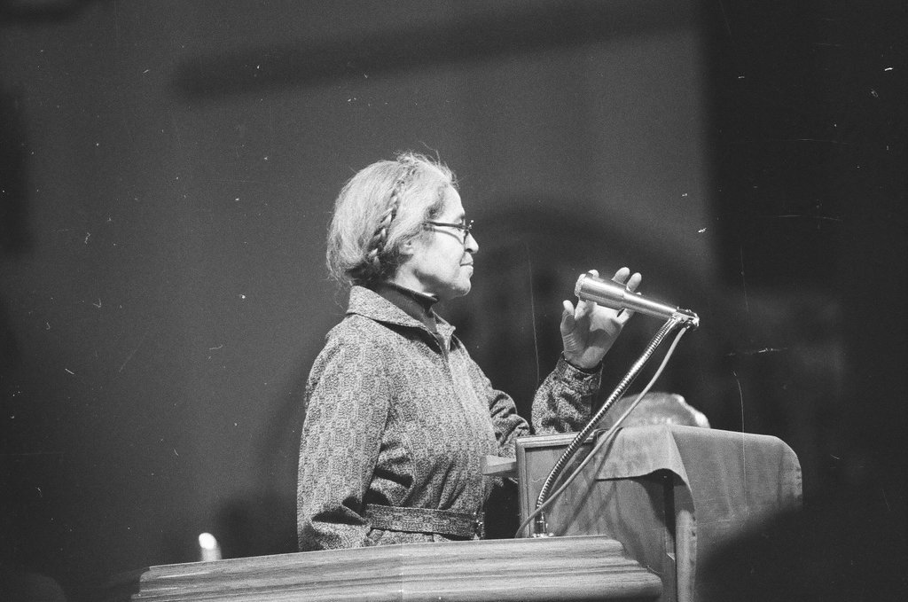 Rosa Parks speaks at St. Martin Catholic Church - Chuck (Charles) Kirman for Chicago Sun-Times