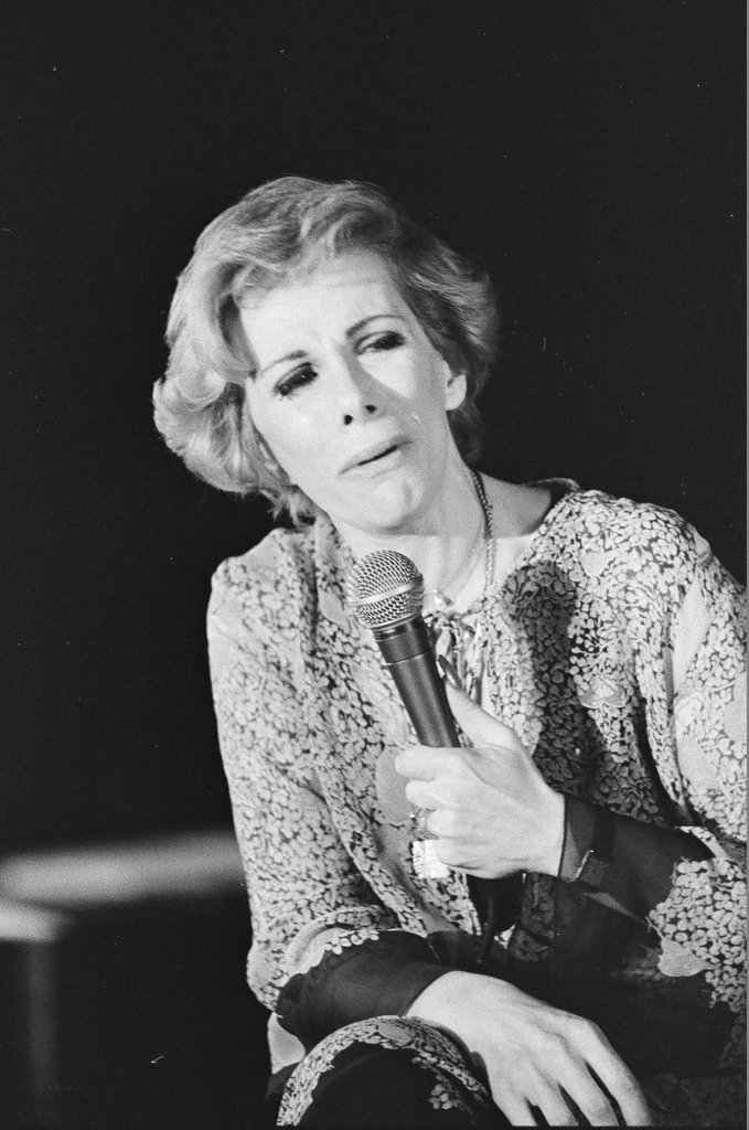 Joan Rivers performs at the Blue Max - Richard Derk for Chicago Sun-Times