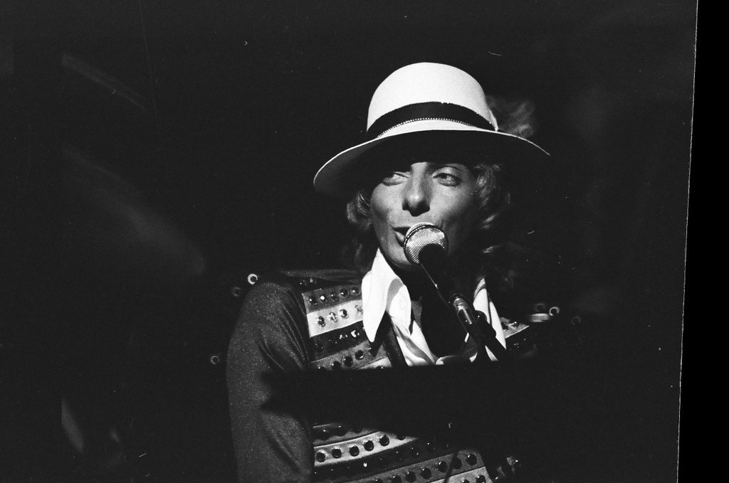 Barry Manilow performs at Auditorium Theatre - Don Bierman for Chicago Sun-Times