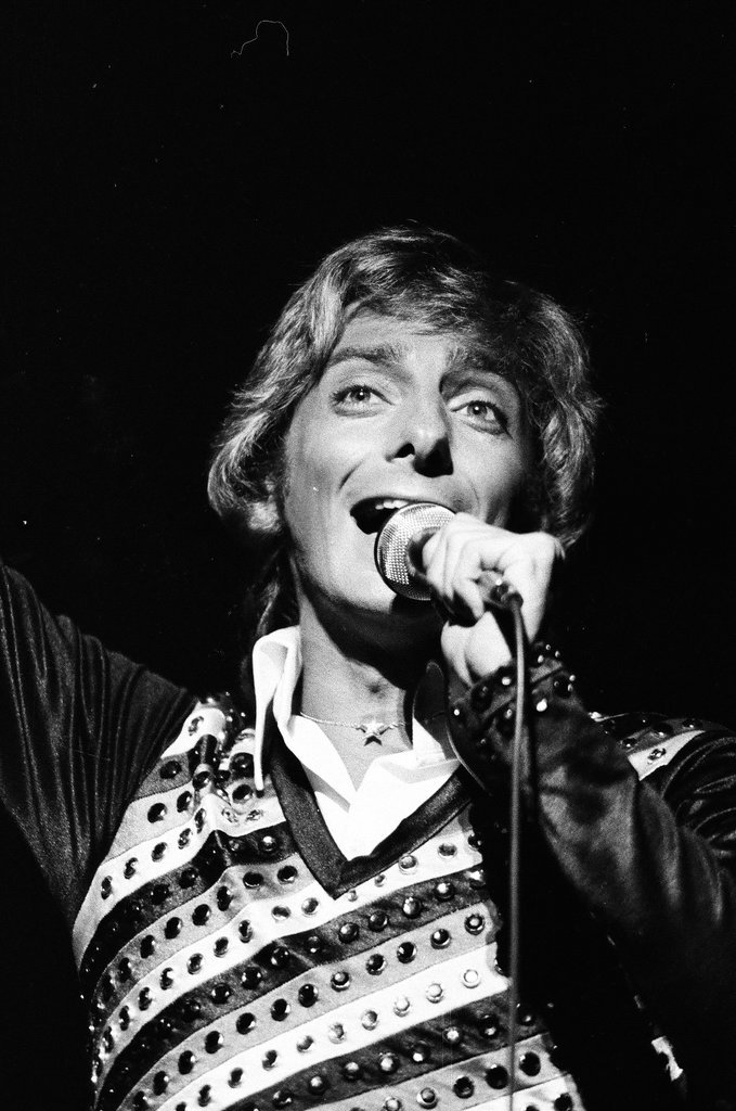 Barry Manilow performs at Auditorium Theatre - Don Bierman for Chicago Sun-Times