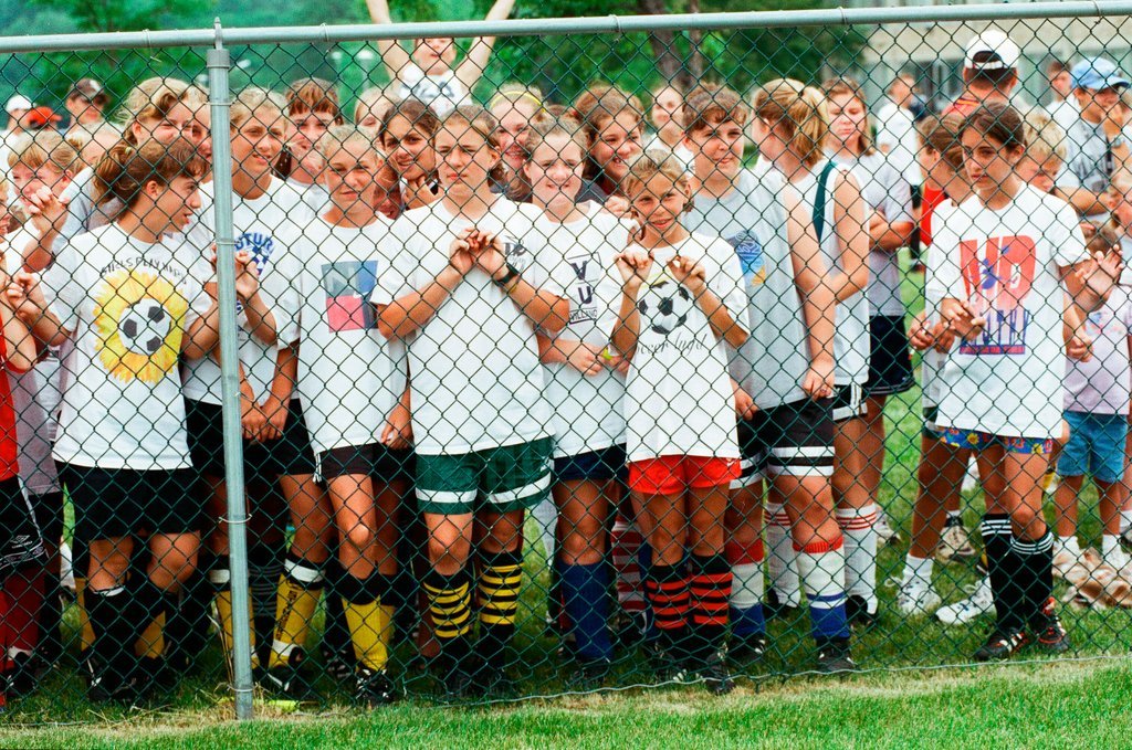 Mia Hamm practices with USA women's soccer team - Chicago Sun-Times