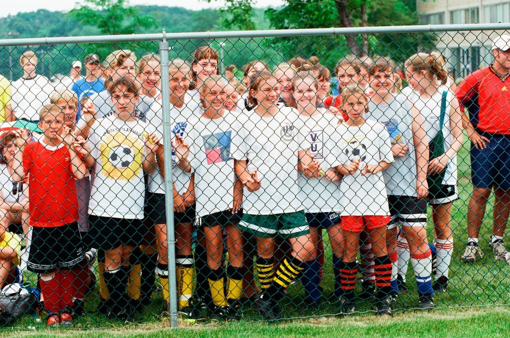 Mia Hamm practices with USA women's soccer team - Chicago Sun-Times