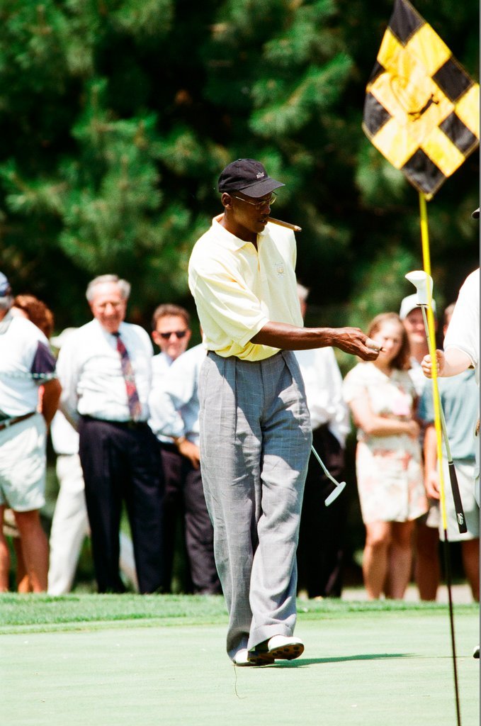 Jack Nickalus, Michael Jordan and others in the Ameritech Senior Open - Chicago Sun-Times