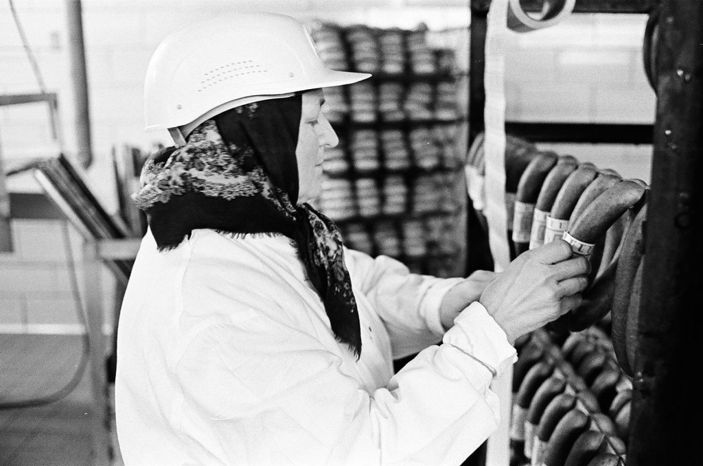 Sausage production - Chicago Sun-Times
