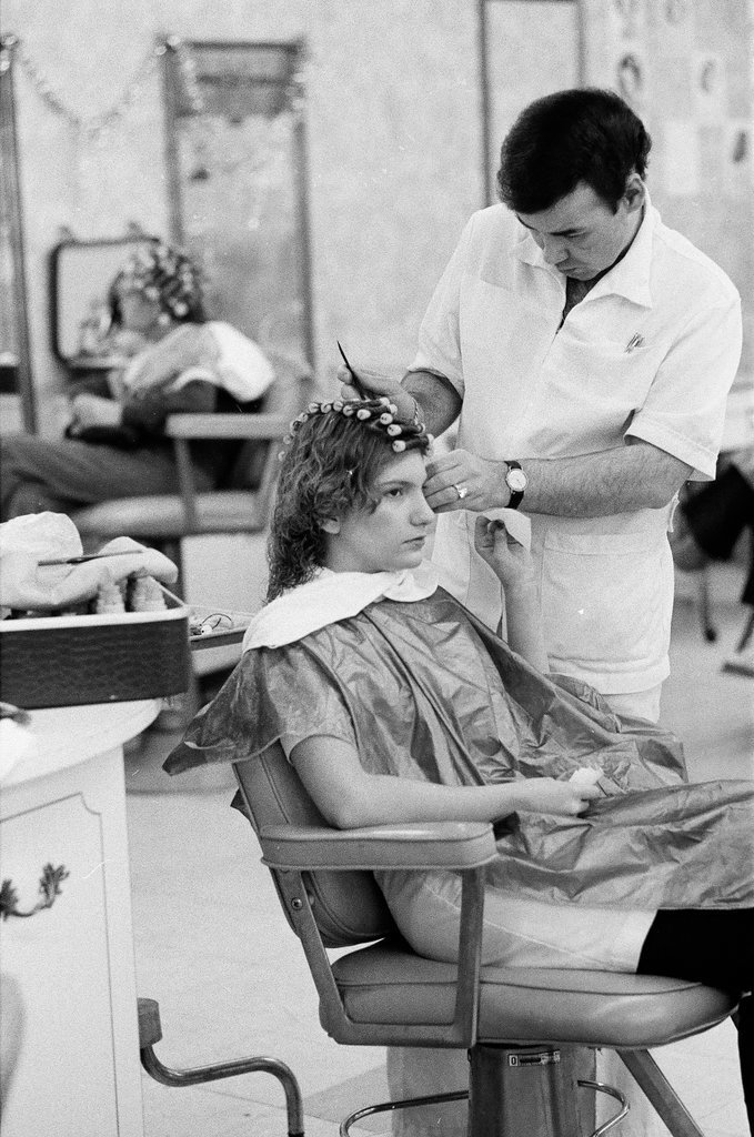 Beauty school students with customers - Chicago Sun-Times