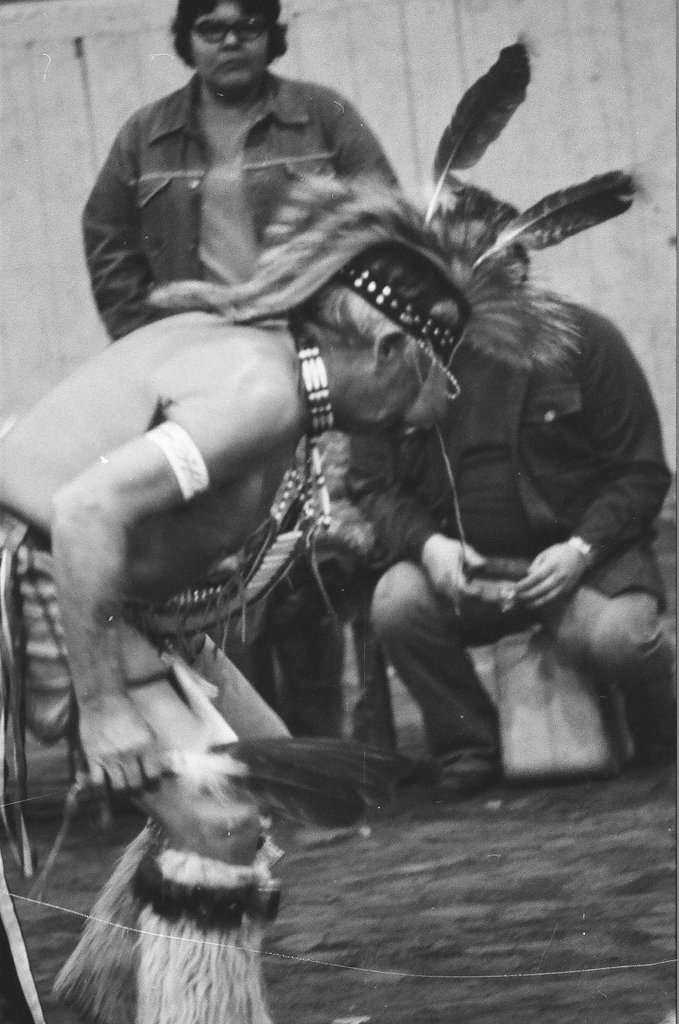 Native Americans performs at the annual pow wow - Chicago Sun-Times