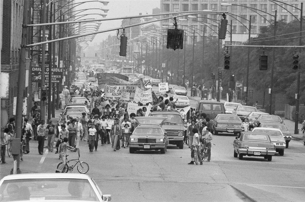 Puerto Ricans march on Milwaukee Avenue - Chicago Sun-Times