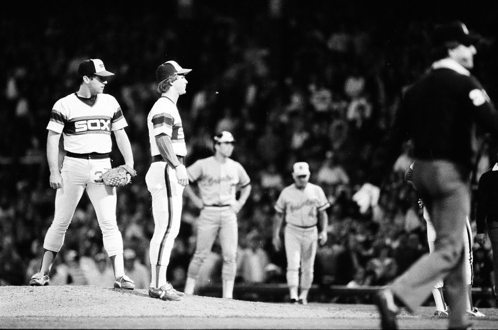 Playoff action between Orioles and White Sox - Chicago Sun-Times
