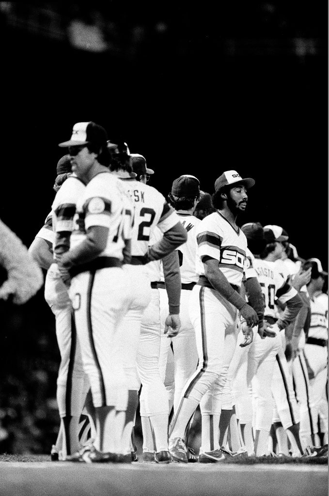 Playoff action between Orioles and White Sox - Chicago Sun-Times