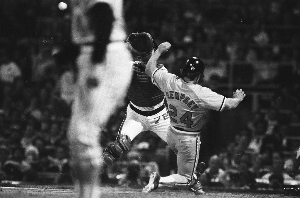 Playoff action between Orioles and White Sox - Chicago Sun-Times