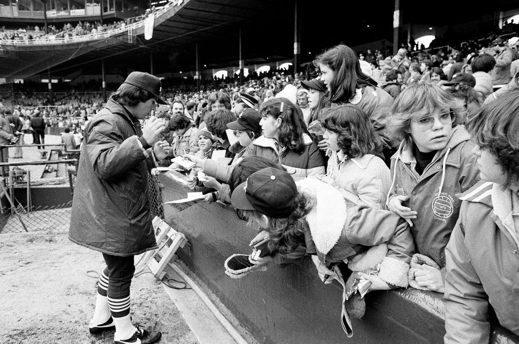 Opening day at Comiskey Park - Chicago Sun-Times