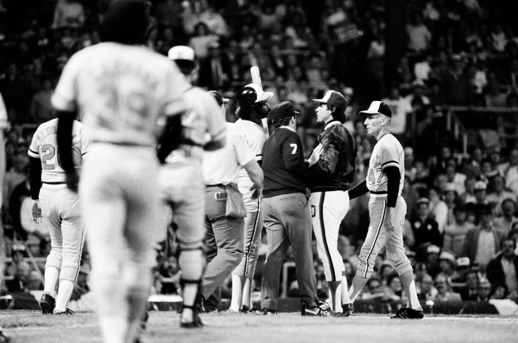 Playoff action between Orioles and White Sox - Chicago Sun-Times