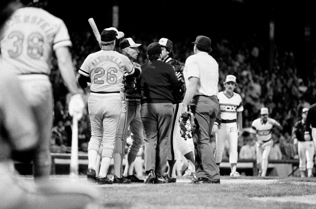 Playoff action between Orioles and White Sox - Chicago Sun-Times