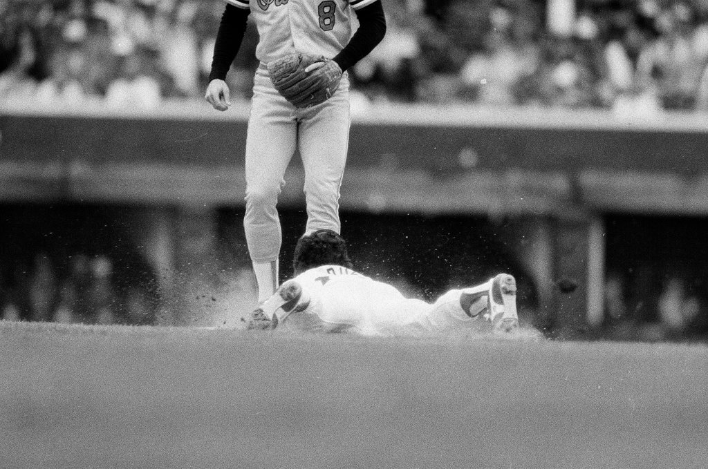 Playoff action between Orioles and White Sox - Chicago Sun-Times