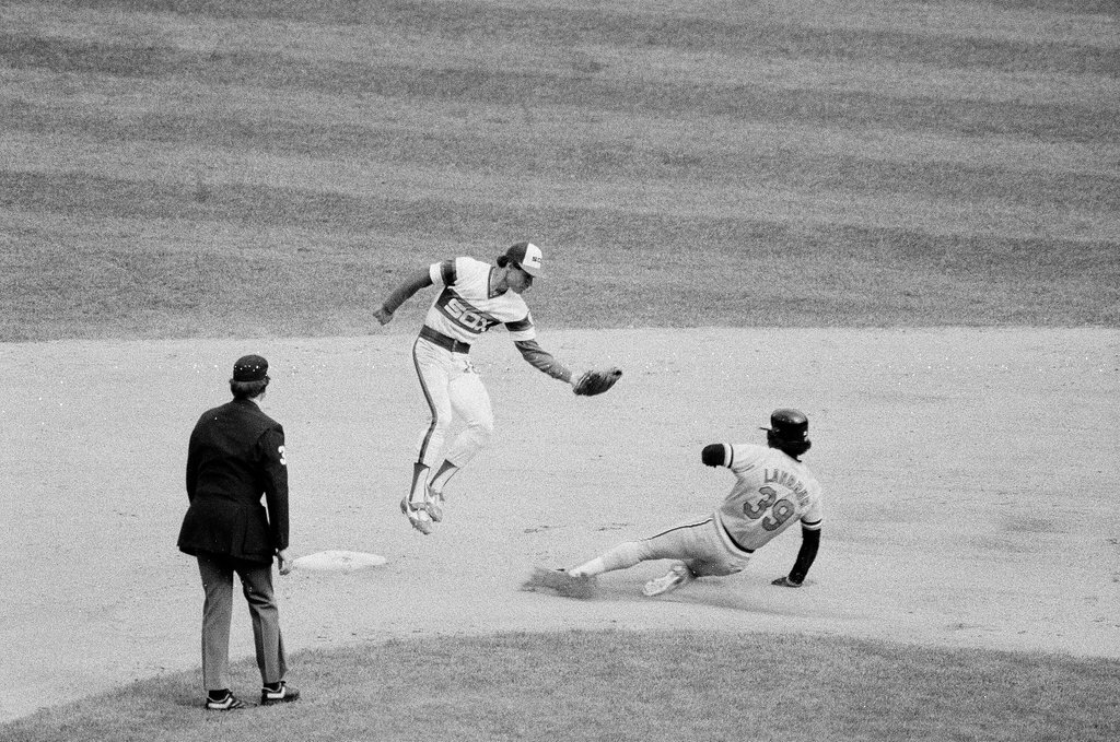 White Sox play the Orioles in fourth game of playoffs - Richard Derk for Chicago Sun-Times