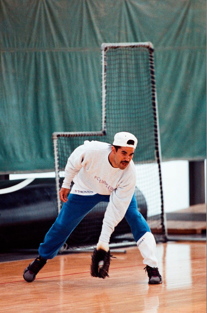 Bo Jackson working out at IIT - Chicago Sun-Times