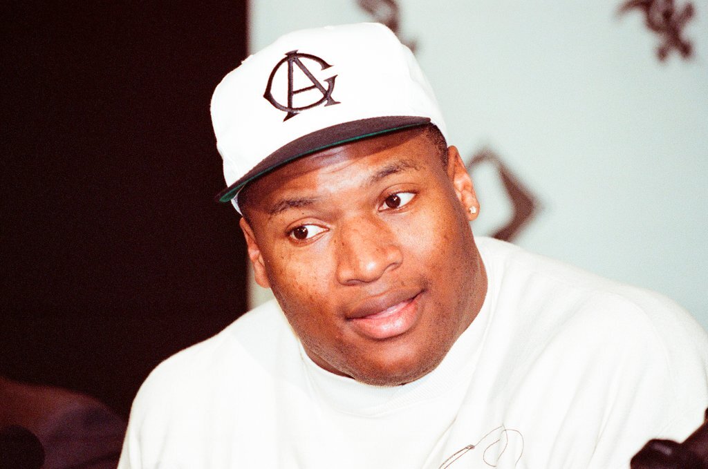 Bo Jackson working out at IIT - Chicago Sun-Times