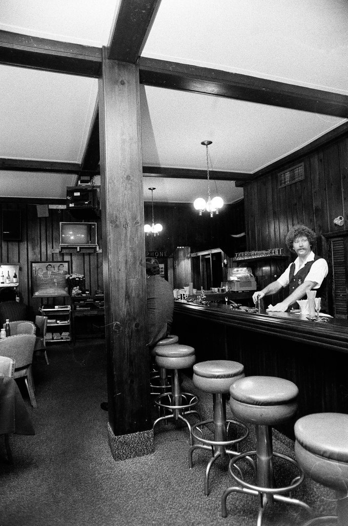 Bartender at Erie Cafe - Chicago Sun-Times