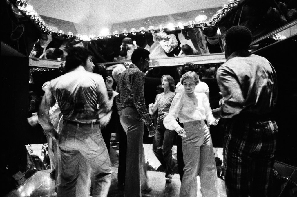 People dancing a Zorine's - Chicago Sun-Times