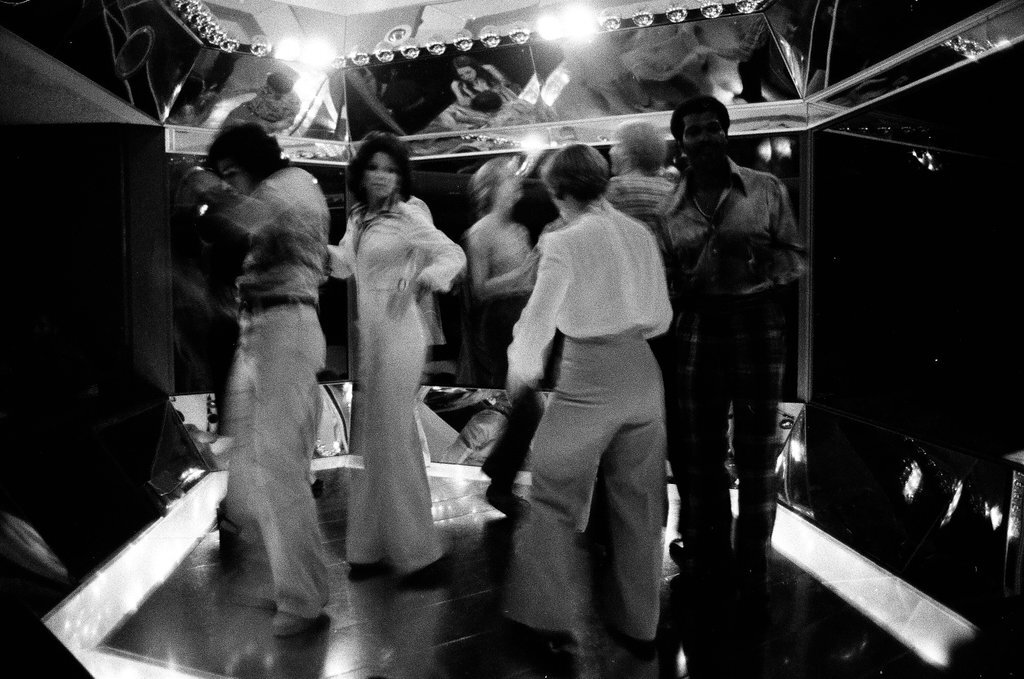 People dancing a Zorine's - Chicago Sun-Times