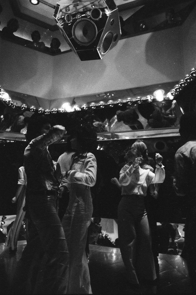 People dancing a Zorine's - Chicago Sun-Times