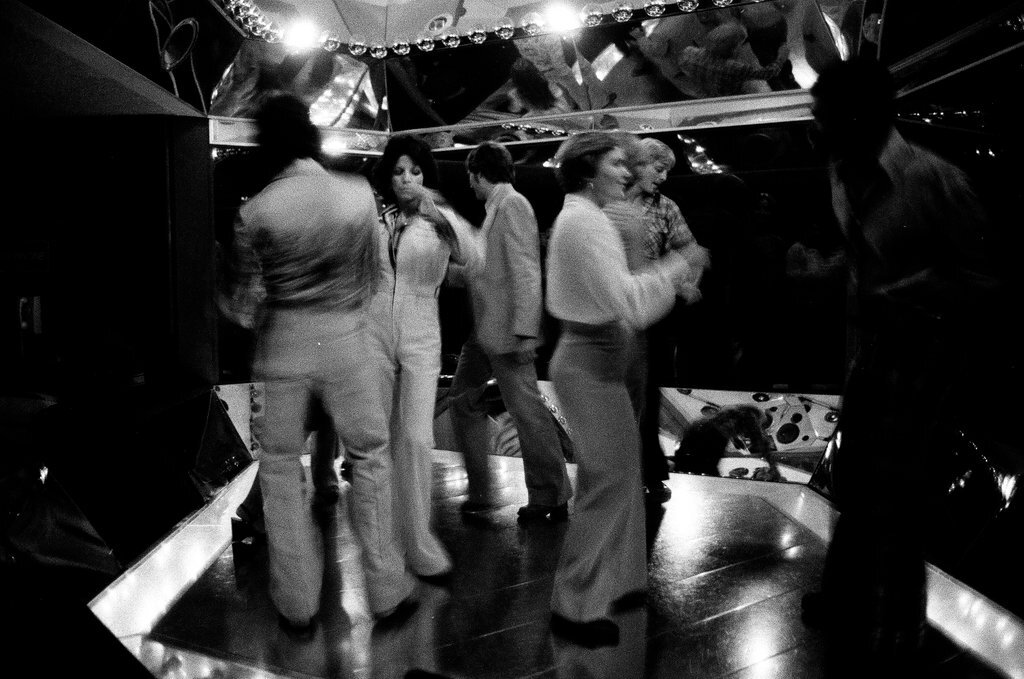 People dancing a Zorine's - Chicago Sun-Times