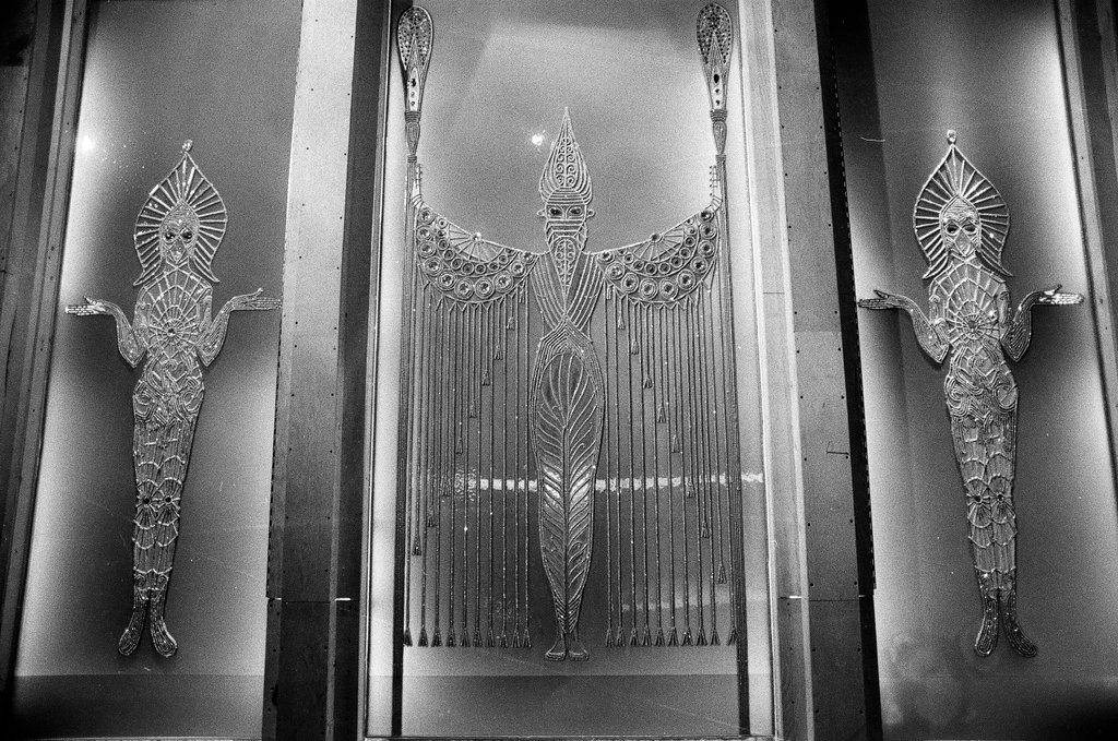 People and decorations at Zorine's - Chicago Sun-Times