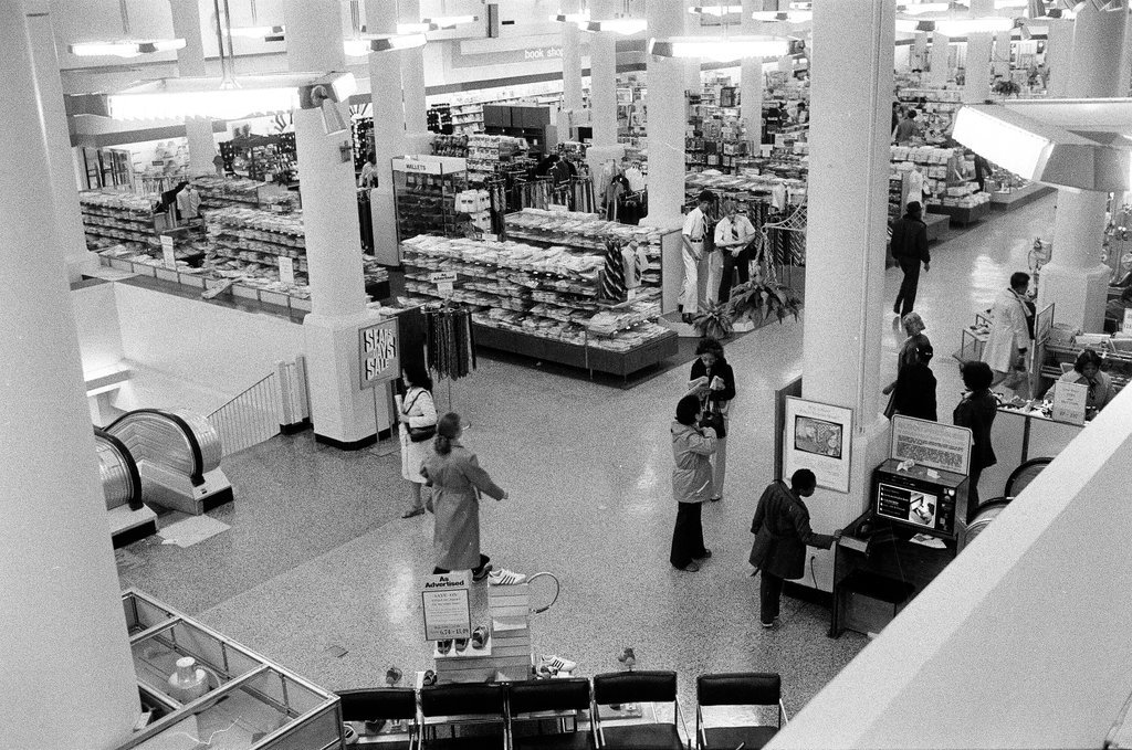People shopping at remodeled Sears store - Chicago Sun-Times