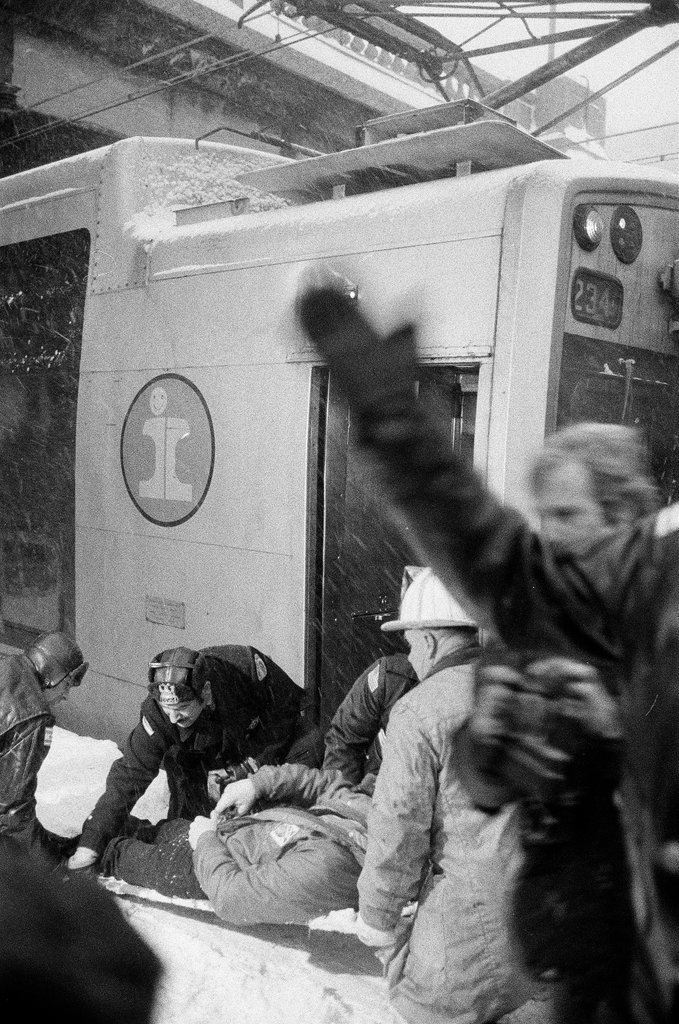 Injured people at the site of a commuter train accident - Chicago Sun-Times