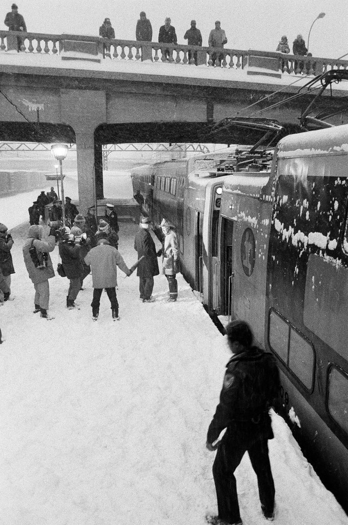 Injured people at the site of a commuter train accident - Chicago Sun-Times