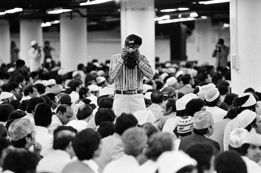 Muslims praying at McCormick Place - Kevin Horan for Chicago Sun-Times