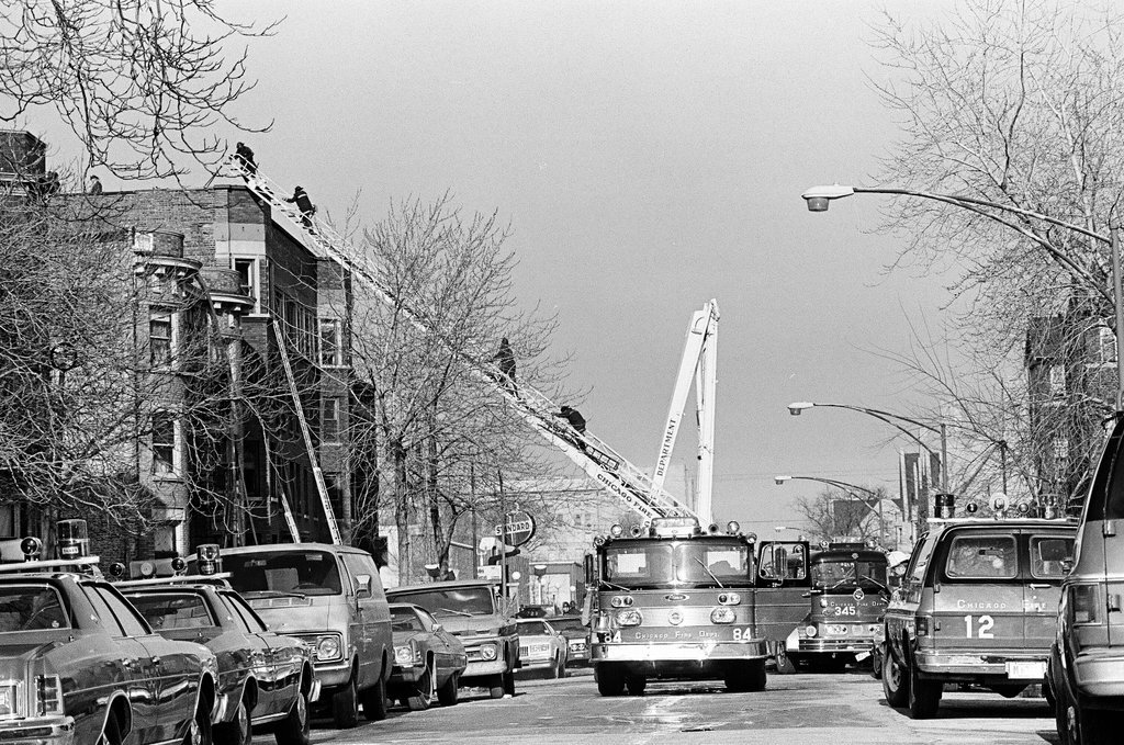 Firefighters at building on South Ellis - Chicago Sun-Times