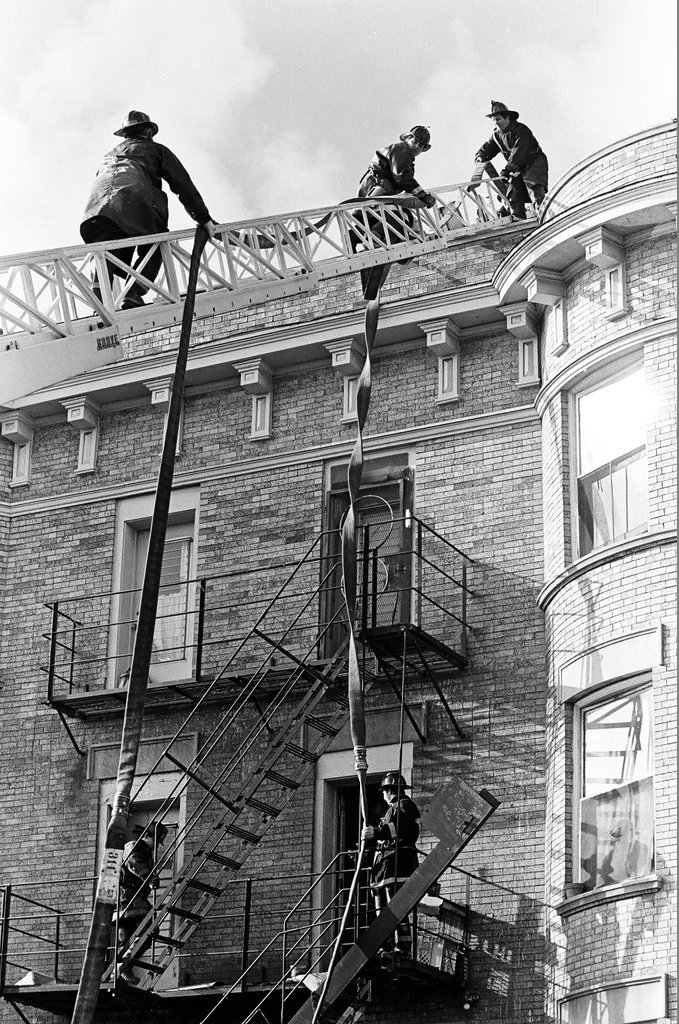 Firefighters at building on South Ellis - Chicago Sun-Times