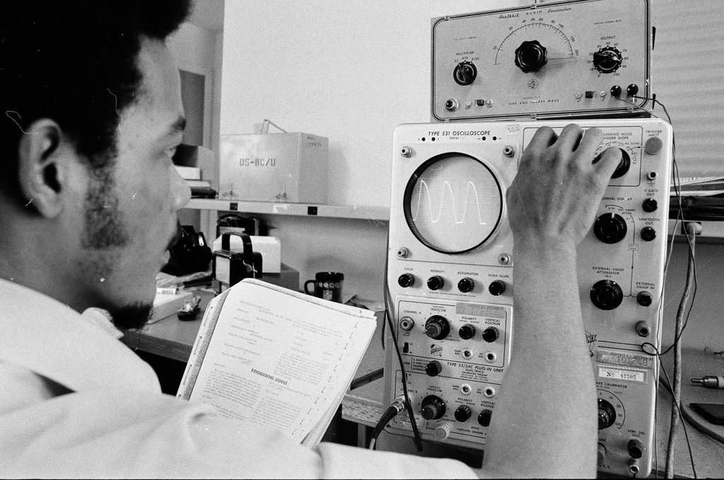 Tech training at Fermi Lab - Randy B. Leffingwell for Chicago Sun-Times