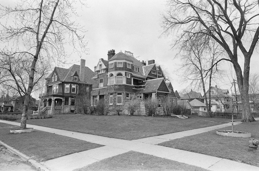 Houses in Austin neighborhood - John H. White for Chicago Sun-Times