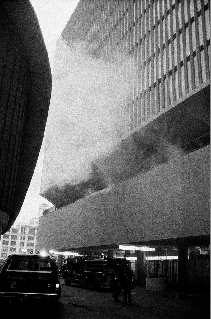 Smoke coming out of building at Marina City - Chicago Sun-Times
