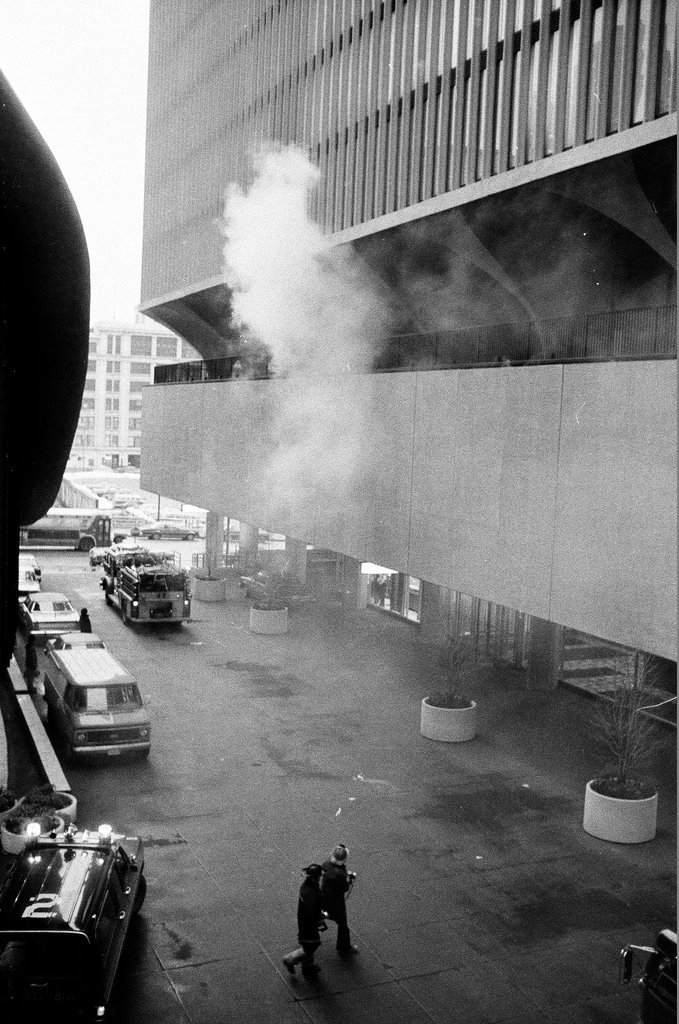 Smoke coming out of building at Marina City - Chicago Sun-Times