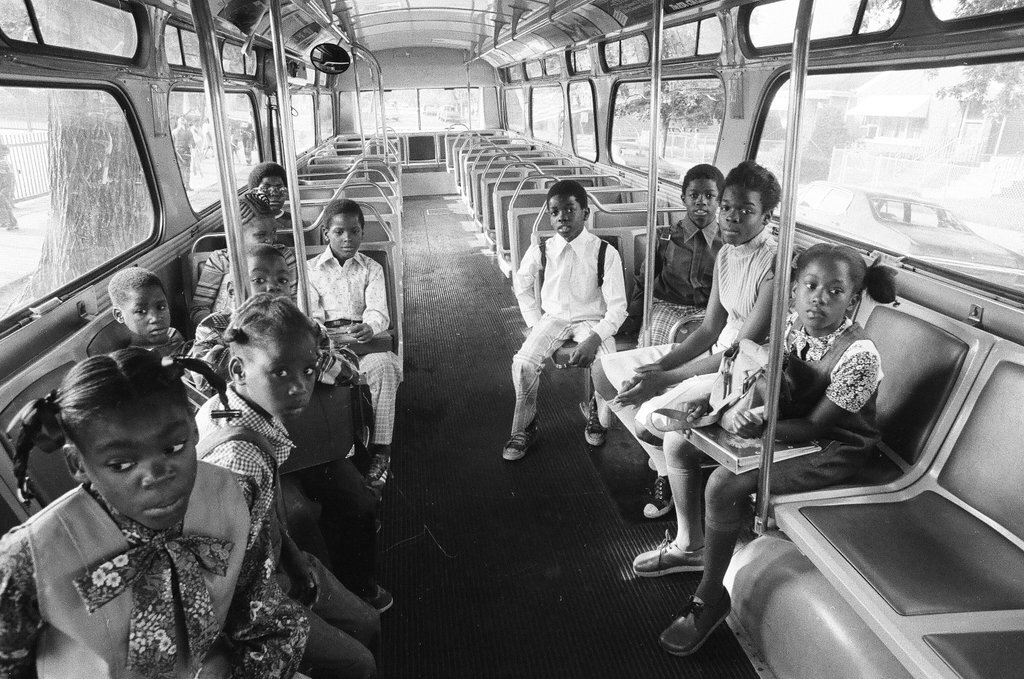 School day for bused-in children - Gene Pesek for Chicago Sun-Times