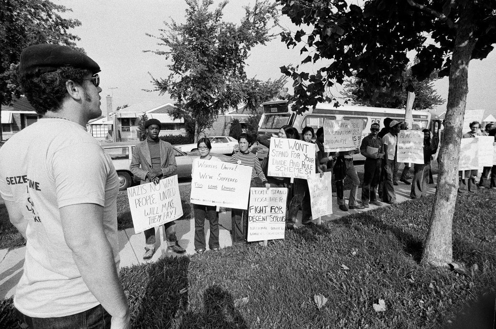Busing supporters and students bused in at John Hancock School - John Tweedle for Chicago Sun-Times