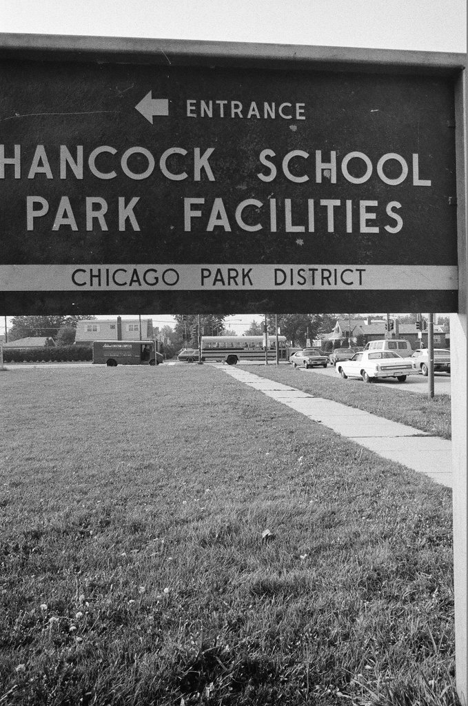 Busing supporters and students bused in at John Hancock School - John Tweedle for Chicago Sun-Times
