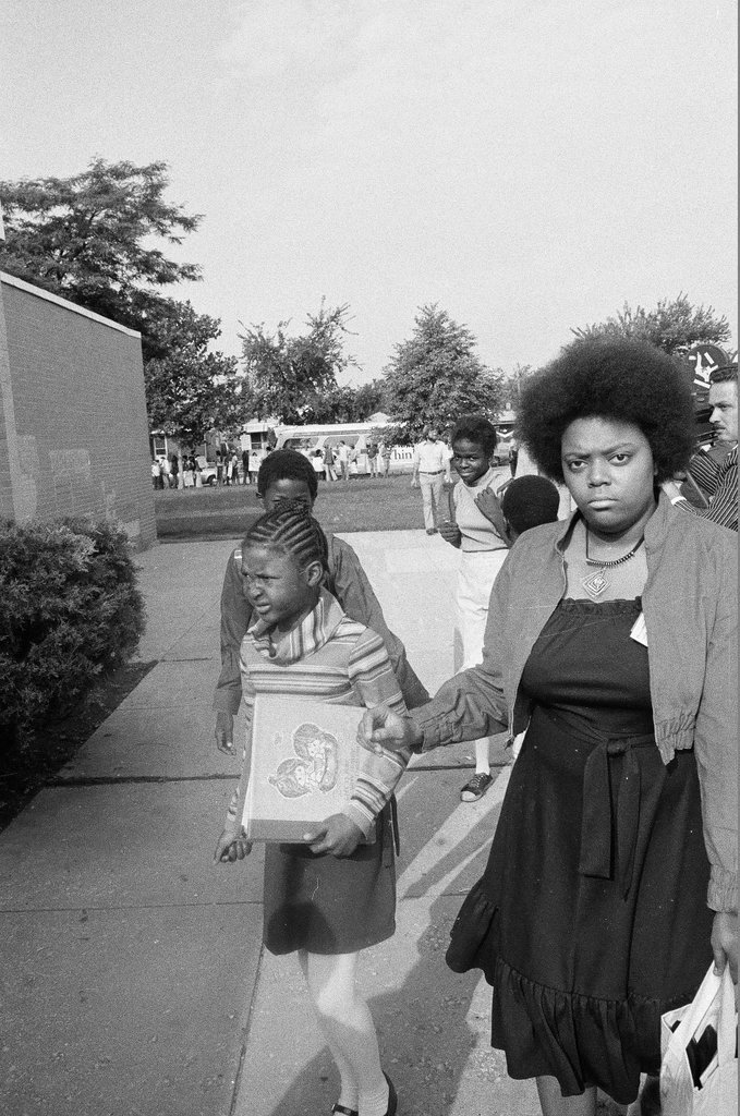 Busing supporters and students bused in at John Hancock School - John Tweedle for Chicago Sun-Times
