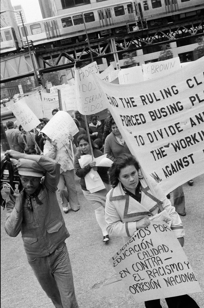 Anti-busing demonstration at Daley Center - Larry Graff for Chicago Sun-Times