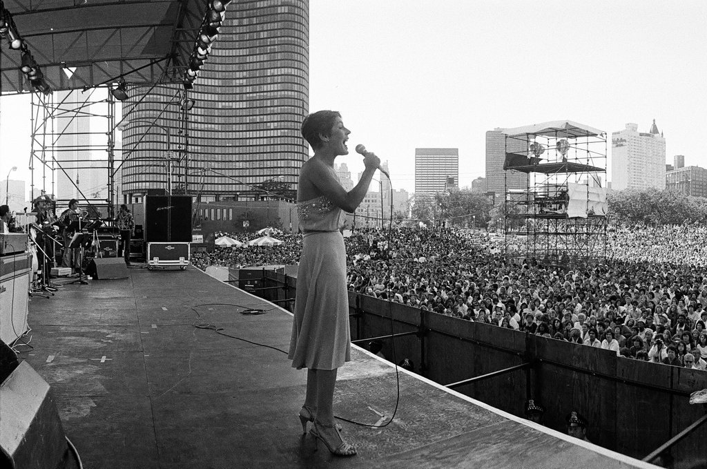 Helen Reddy at ChicagoFest - Kevin Horan for Chicago Sun-Times