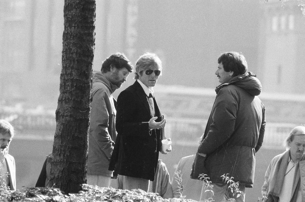 Robert Redford at Sun-Times Plaza - James (Jim) Klepitsch for Chicago Sun-Times