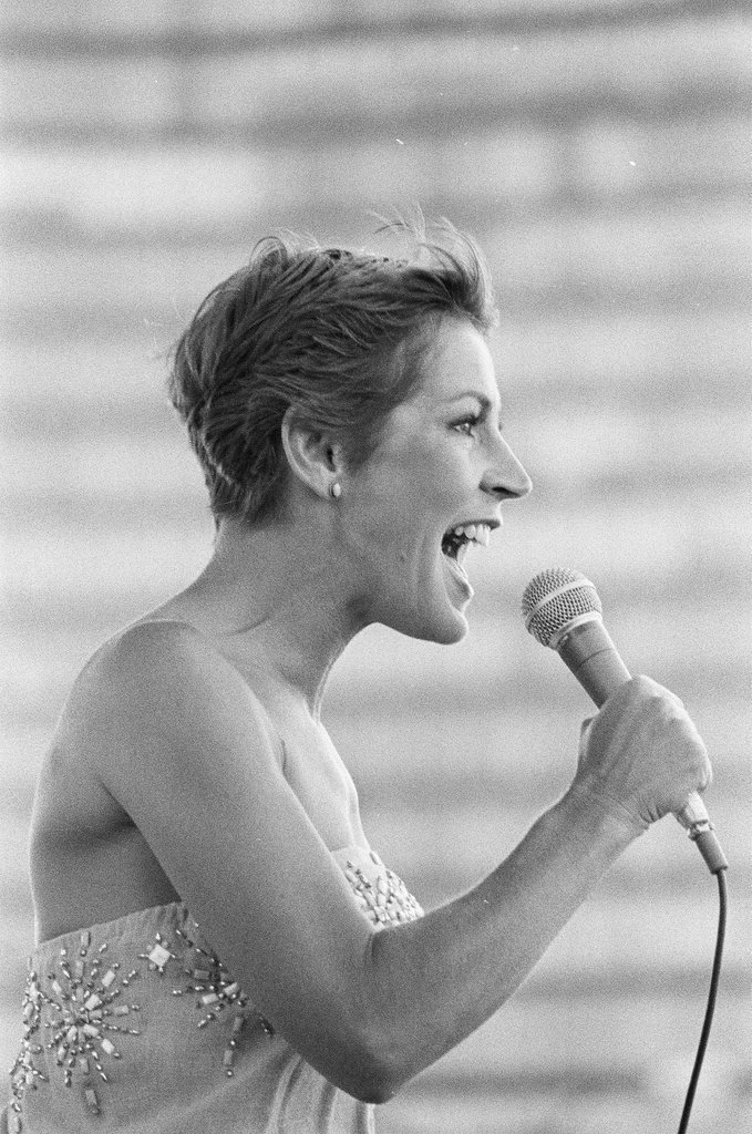 Helen Reddy at ChicagoFest - Kevin Horan for Chicago Sun-Times
