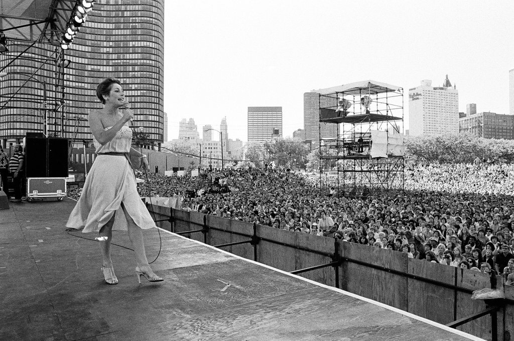 Helen Reddy at ChicagoFest - Kevin Horan for Chicago Sun-Times