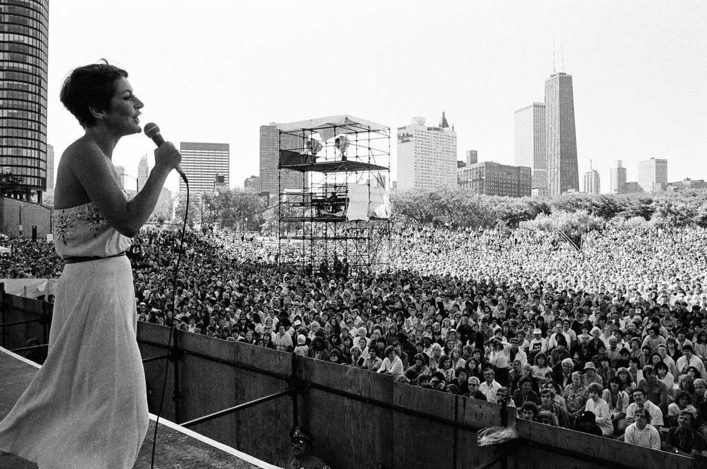 Helen Reddy at ChicagoFest - Kevin Horan for Chicago Sun-Times