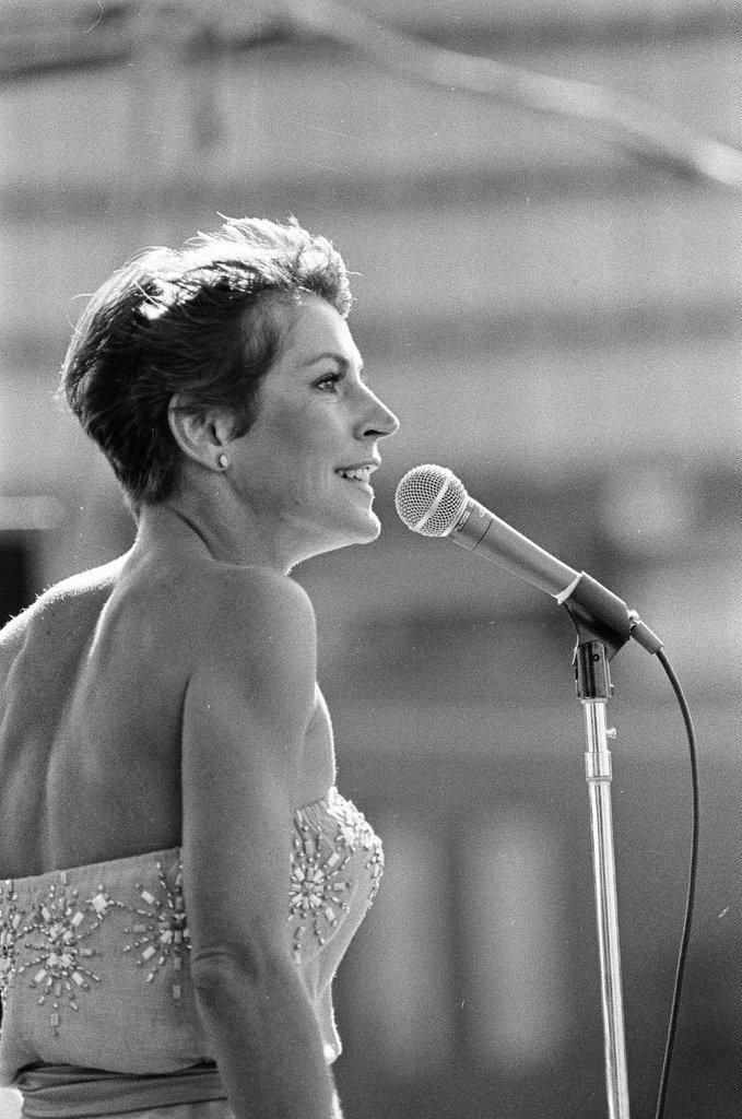 Helen Reddy at ChicagoFest - Kevin Horan for Chicago Sun-Times