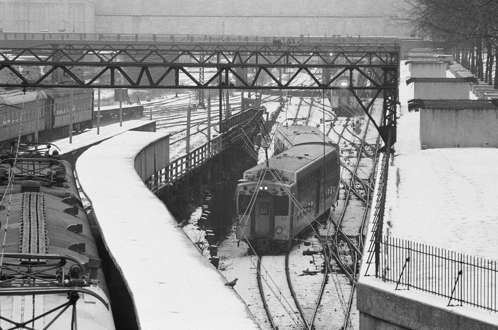 Derailed Illinois Central train at Randolph Street station - Bob Fila for Chicago Sun-Times